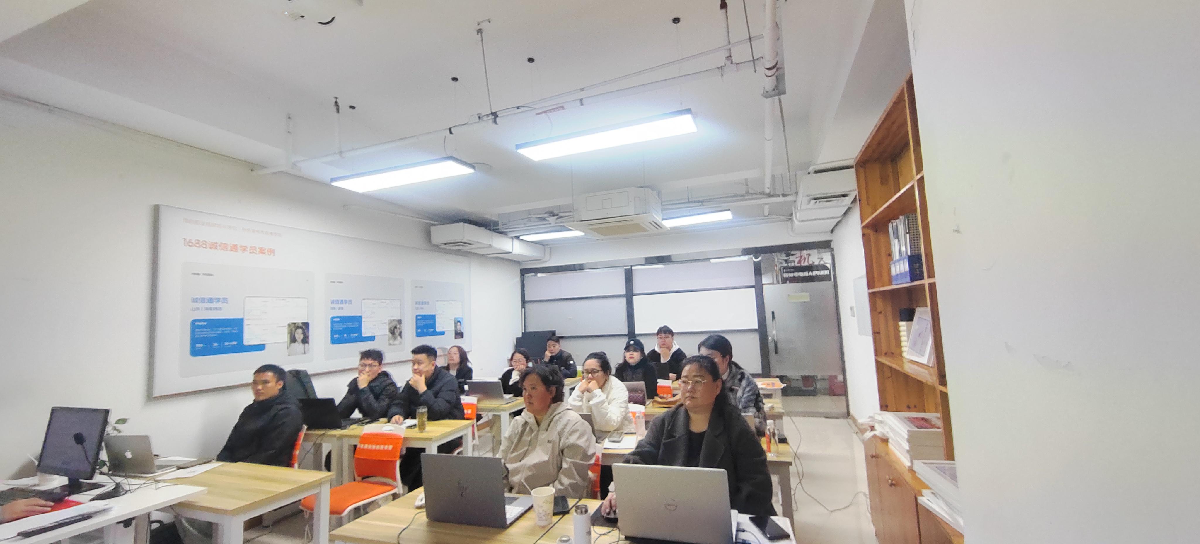 浙江跨境电商入门教程机构推荐:杭州Amazon、宁波、温州、嘉兴跨境学习之选